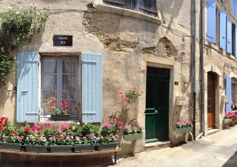 Provence town grignan x webpage